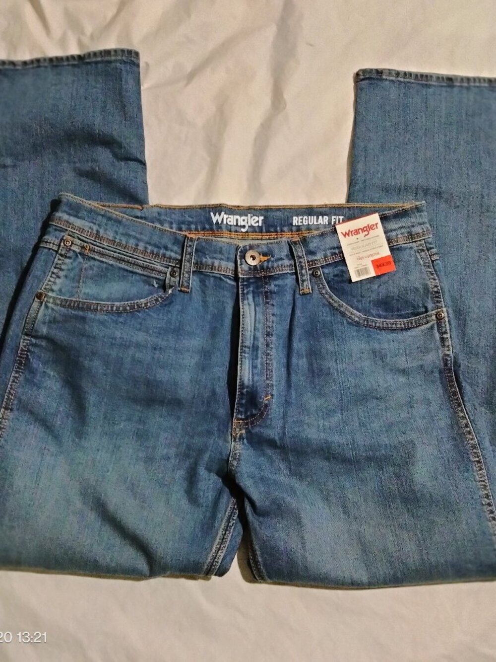 Wrangler Regular Fit Jeans Mens 34x30 Medium Blue Stretch Denim NWT